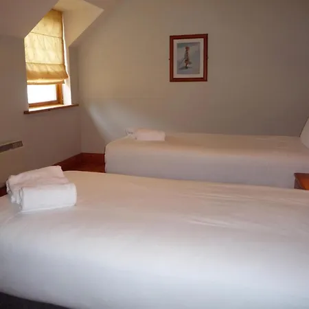 Vakantiehuis Courtyard Cottges Type B 3 Bed Sleeps 6 Dingle