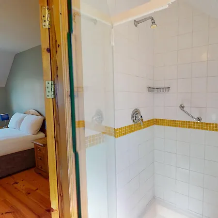 Vakantiehuis Courtyard Cottges Type B 3 Bed Sleeps 6 *